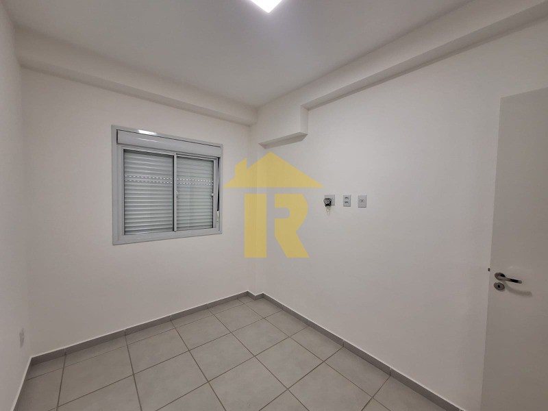 Apartamento com 3 quartos para aluguel, 77m² — foto 10 de 32
