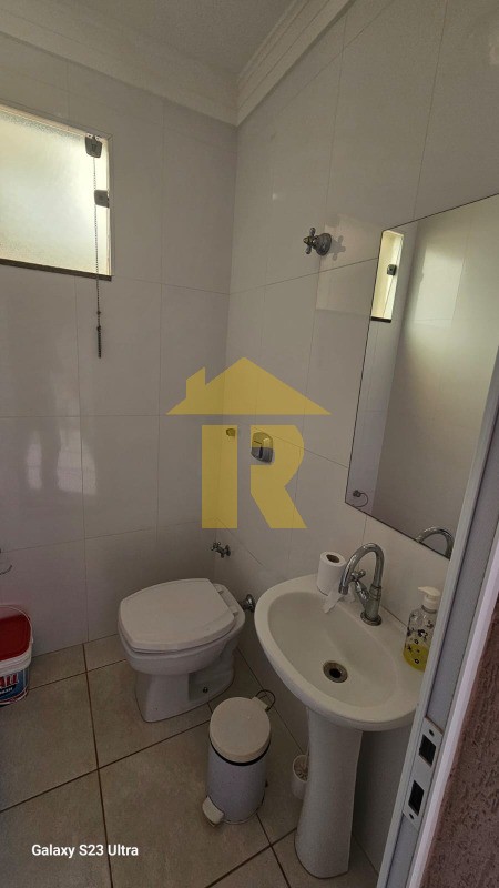 Casa de Condomínio com 3 quartos à venda, 198m² — foto 12 de 33