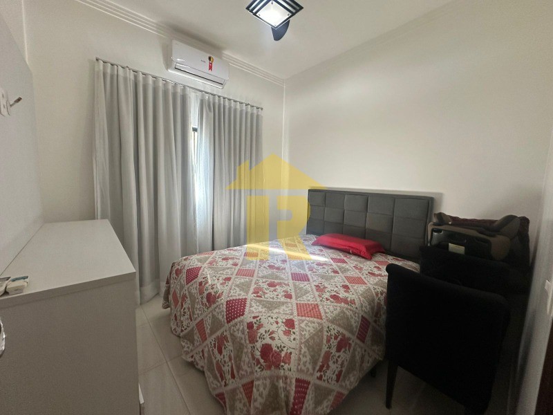 Casa com 3 quartos à venda, 200m² — foto 27 de 31