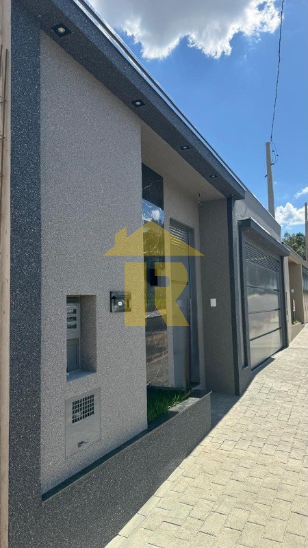 Casa com 3 quartos à venda, 100m² — foto 2 de 57