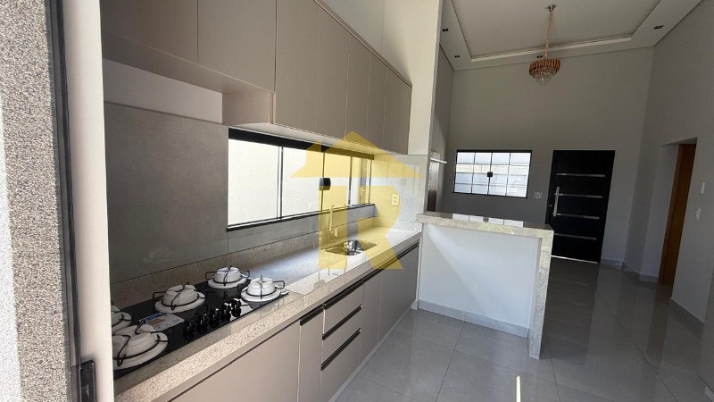Casa com 3 quartos à venda, 100m² — foto 8 de 57