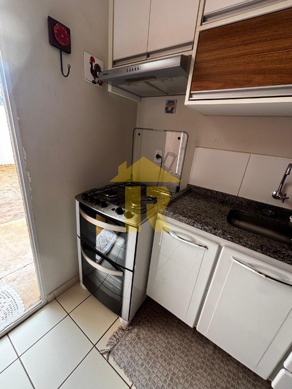 Casa de Condomínio com 3 quartos para aluguel, 98m² — foto 12 de 28