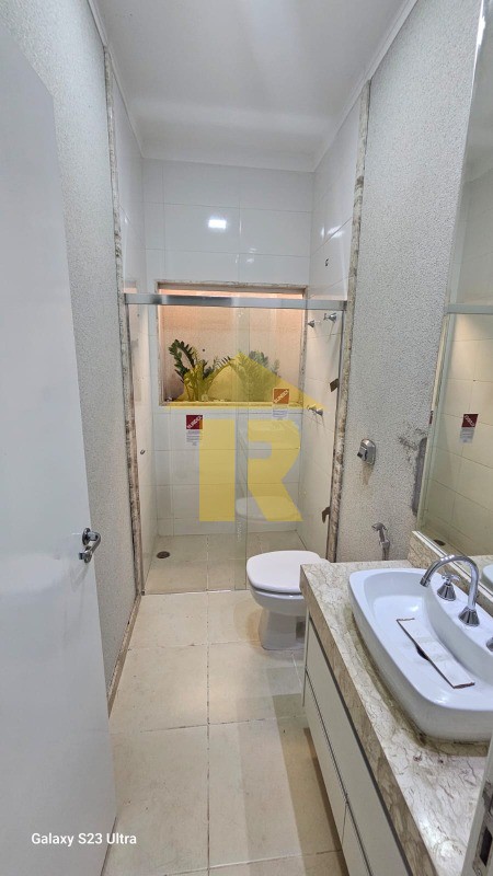 Casa de Condomínio com 3 quartos à venda, 223m² — foto 26 de 33