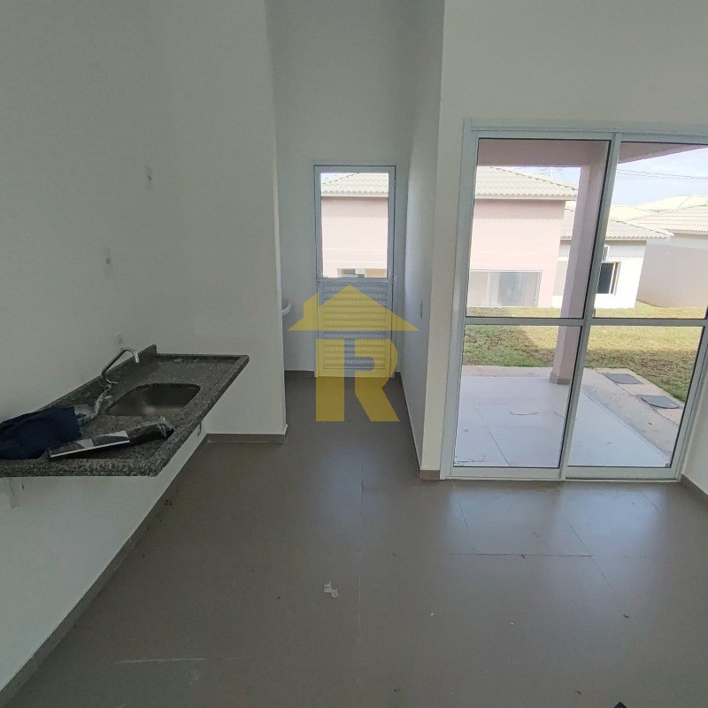 Casa de Condomínio com 3 quartos à venda e aluguel, 77m² — foto 6 de 26