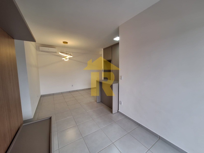 Apartamento com 3 quartos para aluguel, 77m² — foto 5 de 32
