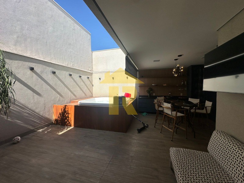 Casa de Condomínio com 3 quartos à venda, 227m² — foto 15 de 27