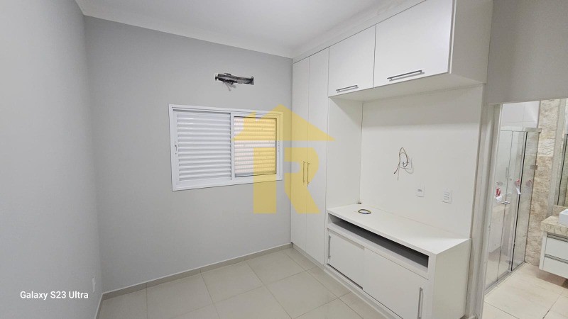 Casa de Condomínio com 3 quartos à venda, 223m² — foto 28 de 33
