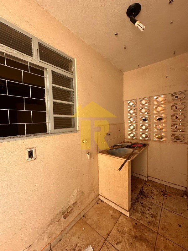 Casa com 2 quartos à venda, 140m² — foto 18 de 27