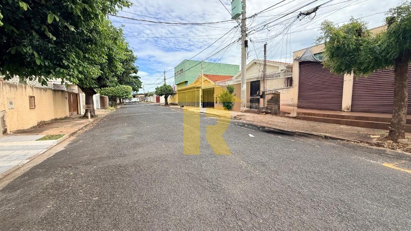 Casa com 4 quartos à venda, 303m² — foto 4 de 20