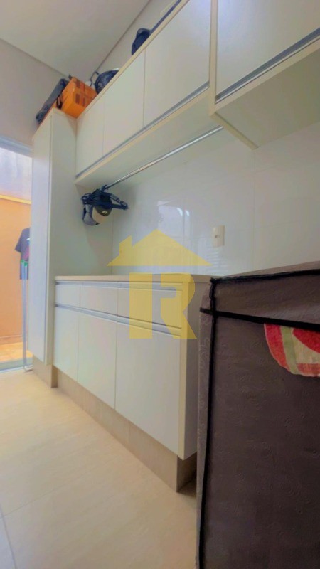 Casa com 3 quartos à venda, 226m² — foto 27 de 32