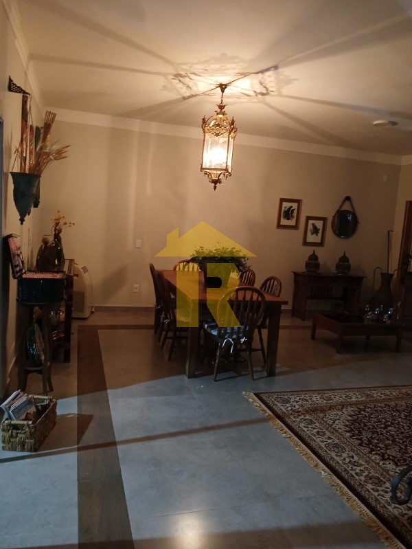 Casa de Condomínio com 3 quartos à venda, 170m² — foto 8 de 26