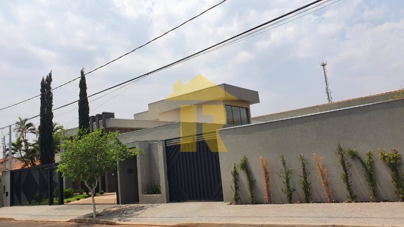 Casa com 4 quartos à venda, 500m² — foto 4 de 46
