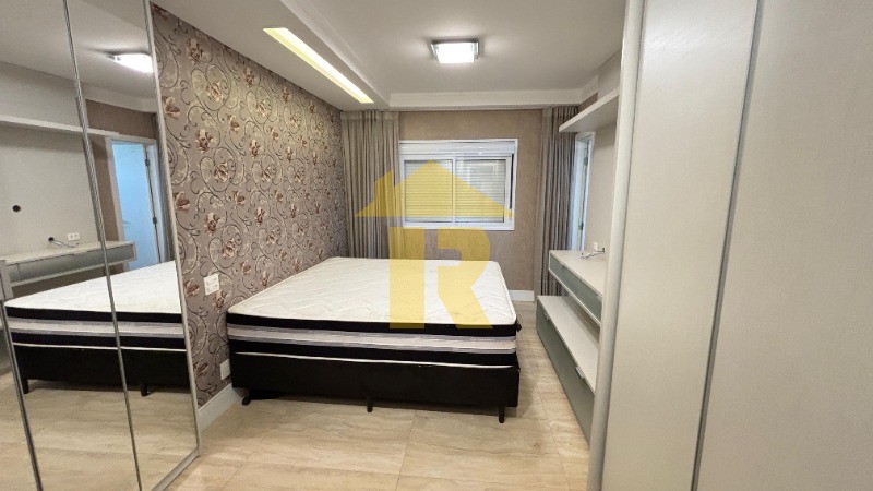 Apartamento com 3 quartos à venda, 174m² — foto 19 de 33