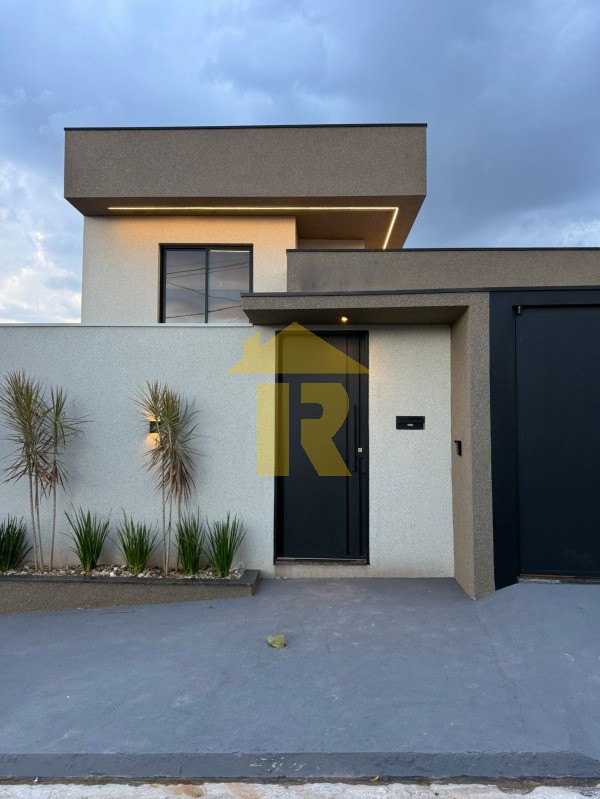 Casa com 3 quartos à venda, 137m² — foto 4 de 25