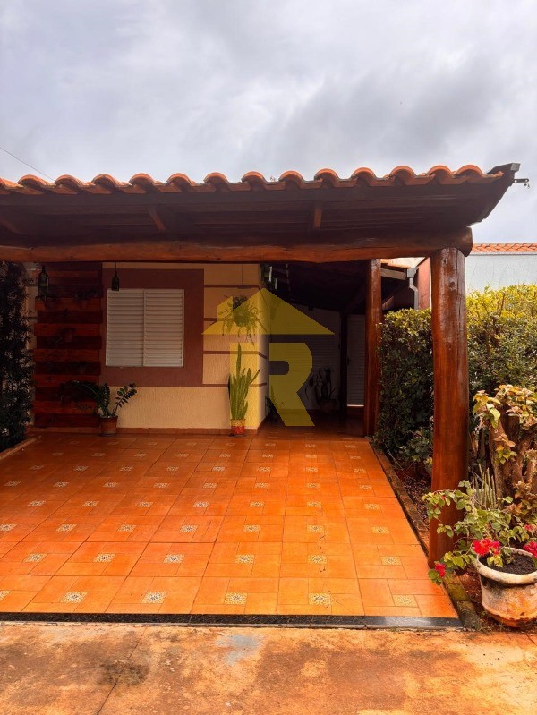 Casa de Condomínio com 3 quartos para aluguel, 98m² — foto 1 de 28