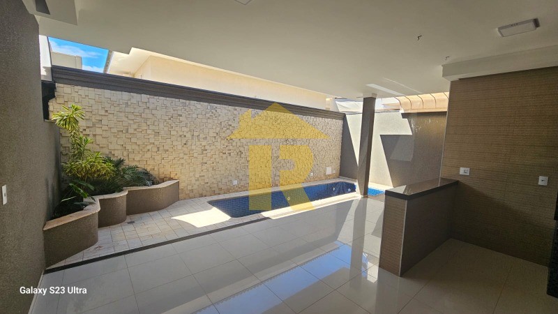 Casa de Condomínio com 3 quartos à venda, 223m² — foto 15 de 33