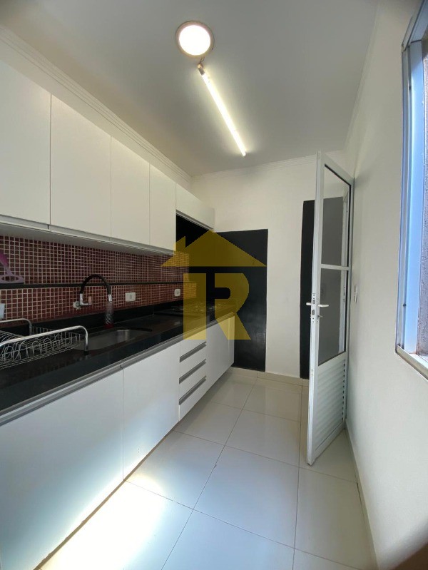 Casa de Condomínio com 3 quartos à venda e aluguel, 120m² — foto 9 de 39