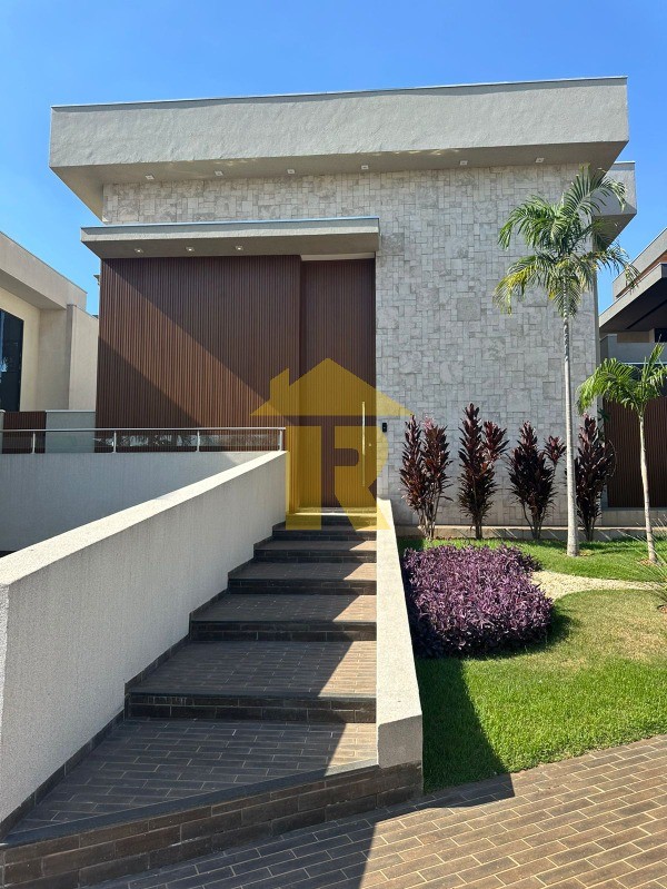 Casa de Condomínio com 3 quartos à venda, 227m² — foto 3 de 27