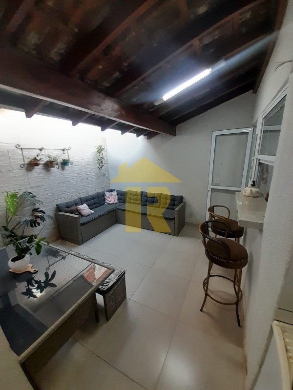 Casa de Condomínio com 3 quartos à venda, 100m² — foto 16 de 32