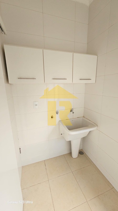 Casa de Condomínio com 3 quartos à venda, 223m² — foto 10 de 33