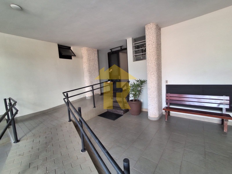 Apartamento com 3 quartos à venda, 170m² — foto 23 de 33