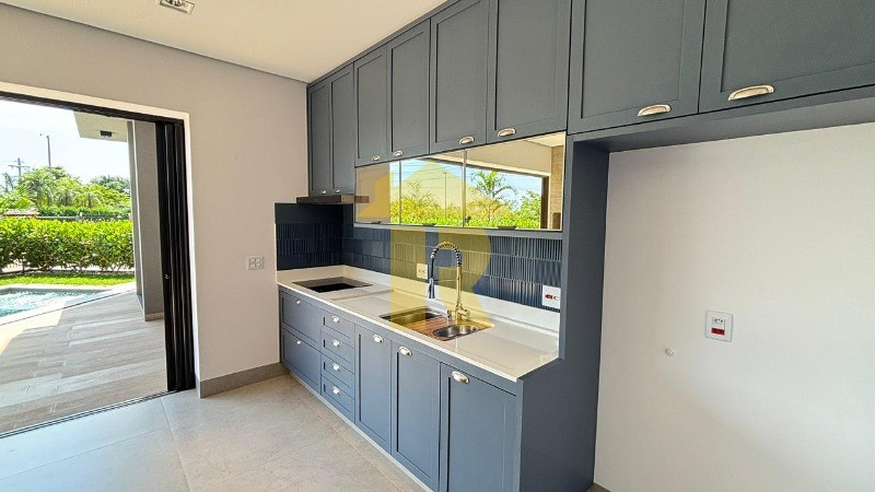 Casa de Condomínio com 4 quartos à venda, 360m² — foto 19 de 49