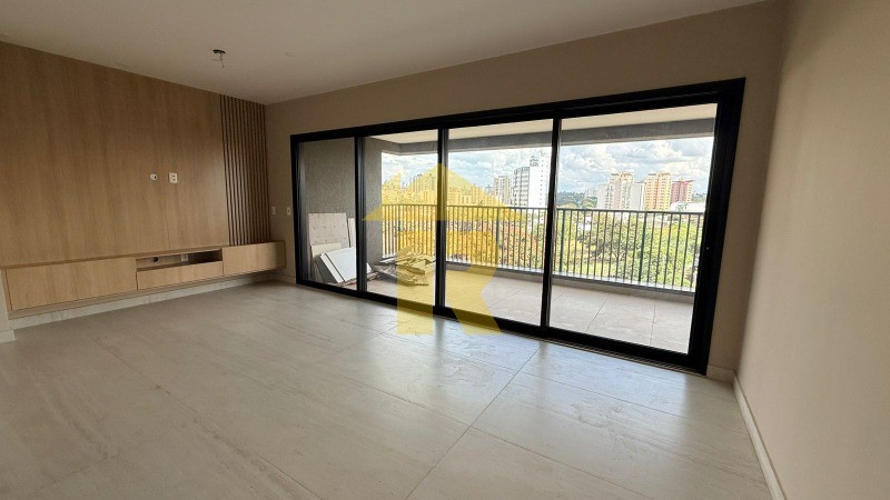 Apartamento com 3 quartos à venda, 141m² — foto 1 de 33