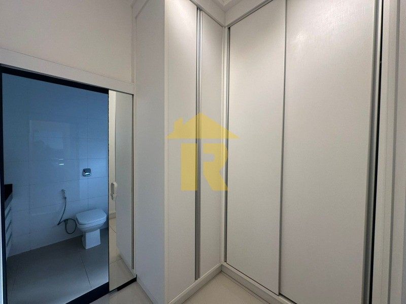 Casa com 3 quartos à venda, 200m² — foto 29 de 31