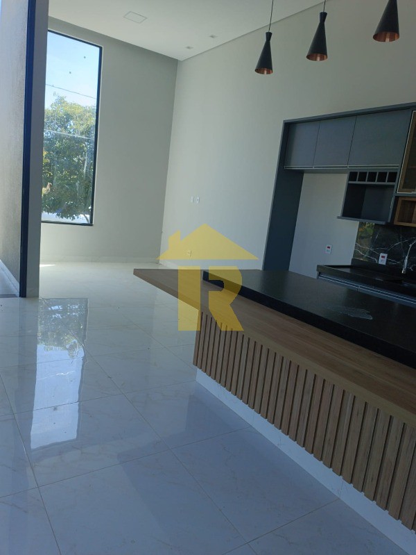 Casa de Condomínio com 3 quartos à venda, 132m² — foto 4 de 30