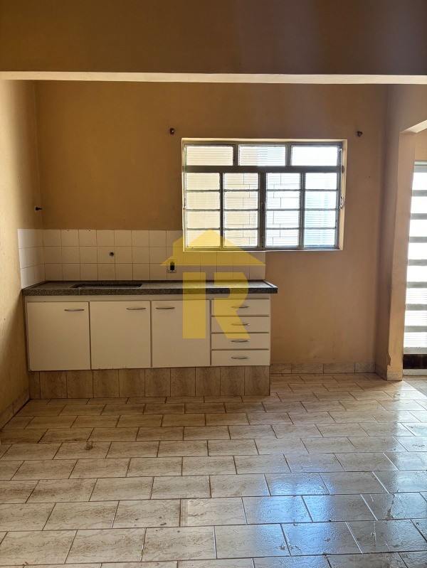 Casa com 2 quartos à venda, 140m² — foto 15 de 27