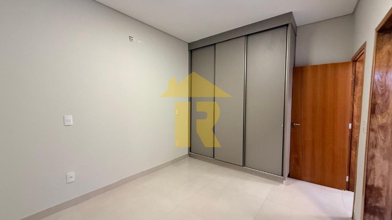 Casa de Condomínio com 3 quartos à venda, 205m² — foto 23 de 38