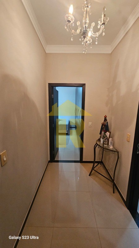 Casa de Condomínio com 3 quartos à venda, 198m² — foto 21 de 33