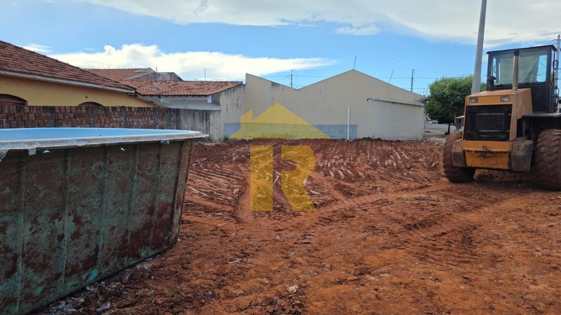 Terreno / Lote / Condomínio  à venda, 300m² — foto 7 de 10