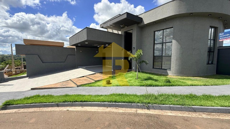 Casa de Condomínio com 3 quartos à venda, 165m² — foto 2 de 36