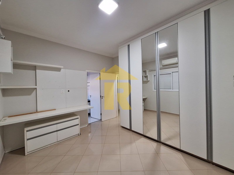 Casa de Condomínio com 3 quartos à venda, 247m² — foto 21 de 24