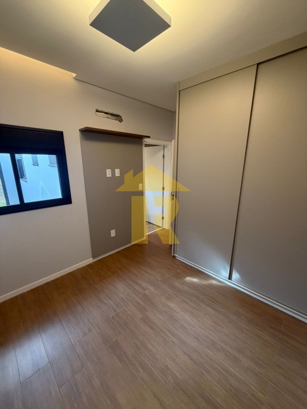 Casa de Condomínio com 3 quartos à venda, 181m² — foto 14 de 25