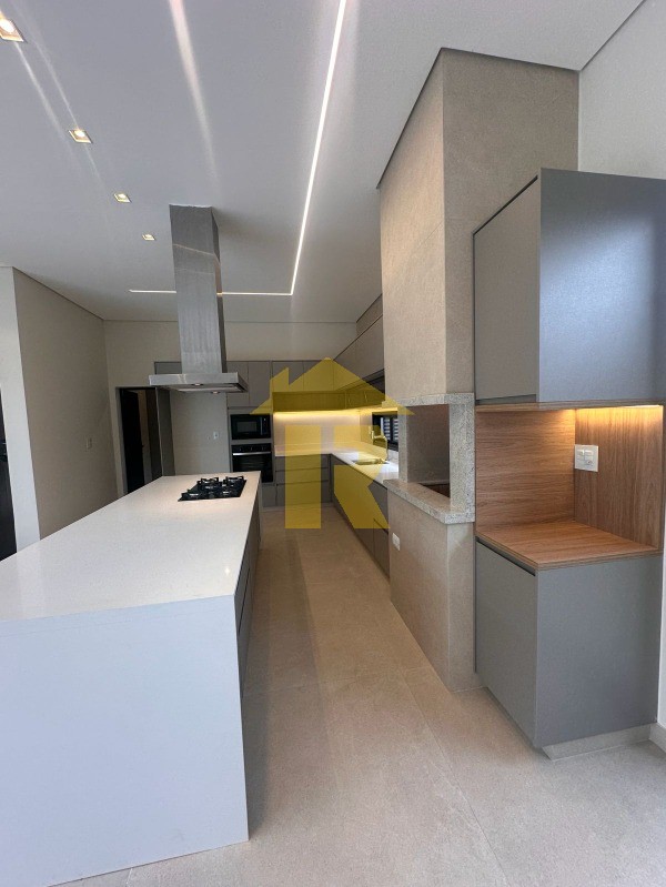 Casa de Condomínio com 3 quartos à venda, 245m² — foto 12 de 63