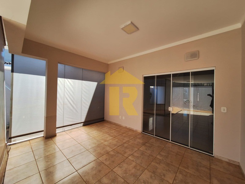 Casa de Condomínio com 3 quartos à venda, 247m² — foto 10 de 24