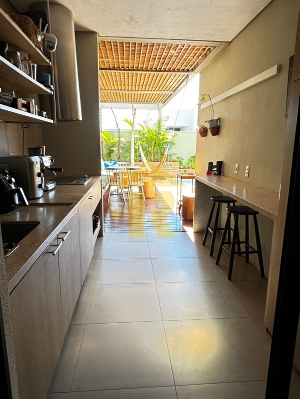 Casa de Condomínio com 3 quartos à venda e aluguel, 90m² — foto 4 de 24