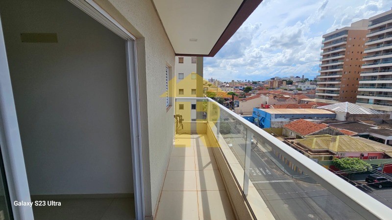 Apartamento com 2 quartos à venda, 76m² — foto 3 de 22