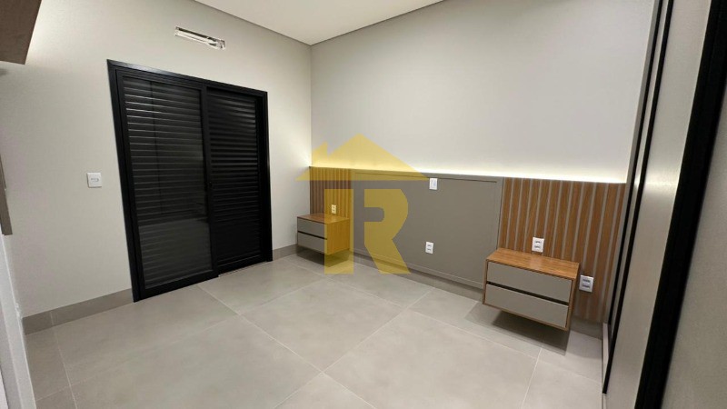Casa de Condomínio com 3 quartos à venda, 211m² — foto 15 de 21