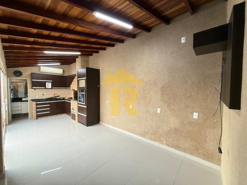 Casa de Condomínio com 3 quartos à venda, 160m² — foto 4 de 21