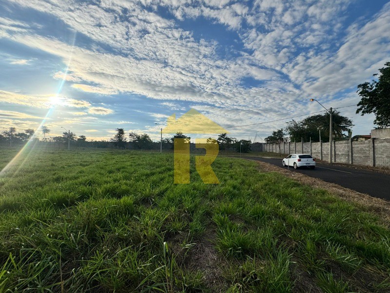Terreno / Lote / Condomínio  à venda, 405m² — foto 10 de 42