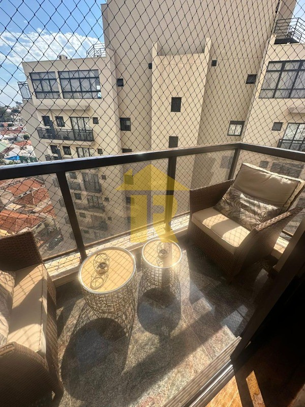 Apartamento com 3 quartos à venda, 132m² — foto 4 de 26