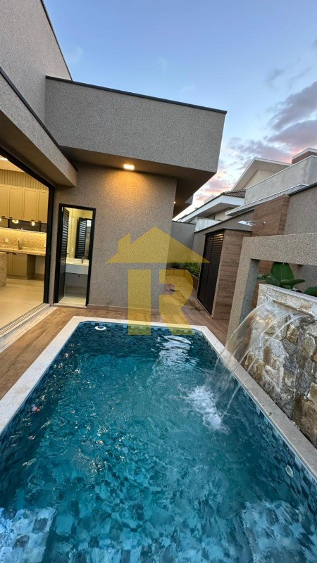 Casa de Condomínio com 3 quartos à venda, 211m² — foto 12 de 21