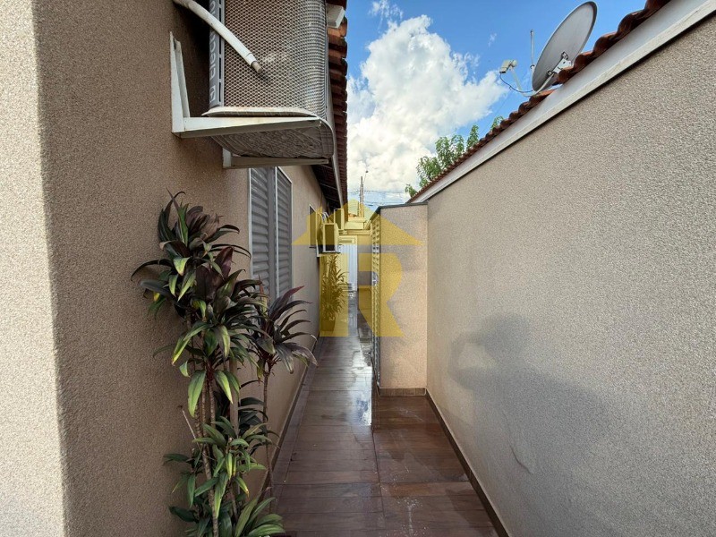 Casa de Condomínio com 3 quartos à venda, 160m² — foto 11 de 21