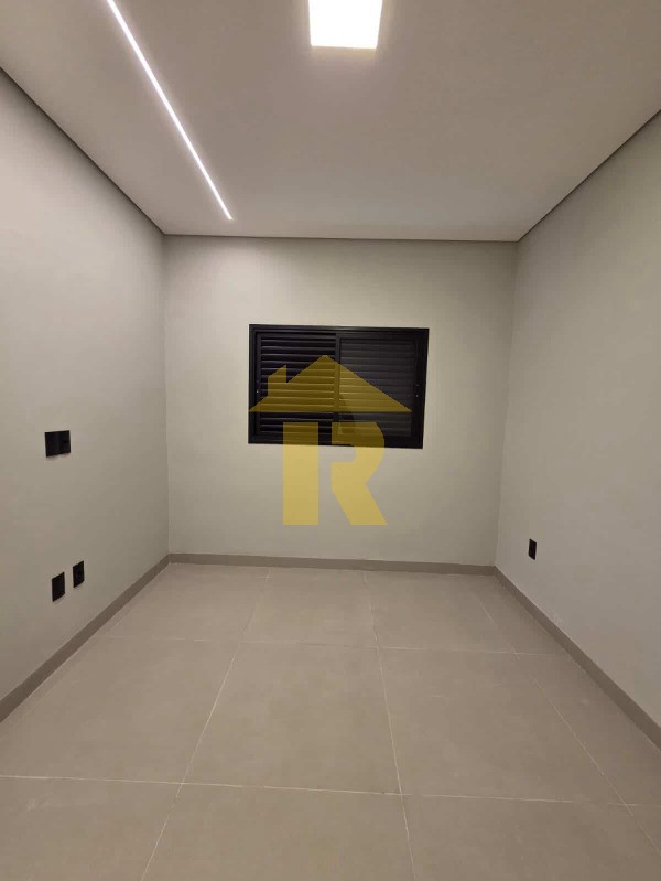 Casa com 3 quartos à venda, 120m² — foto 28 de 33
