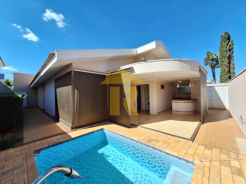 Casa de Condomínio com 3 quartos à venda, 247m² — foto 16 de 24