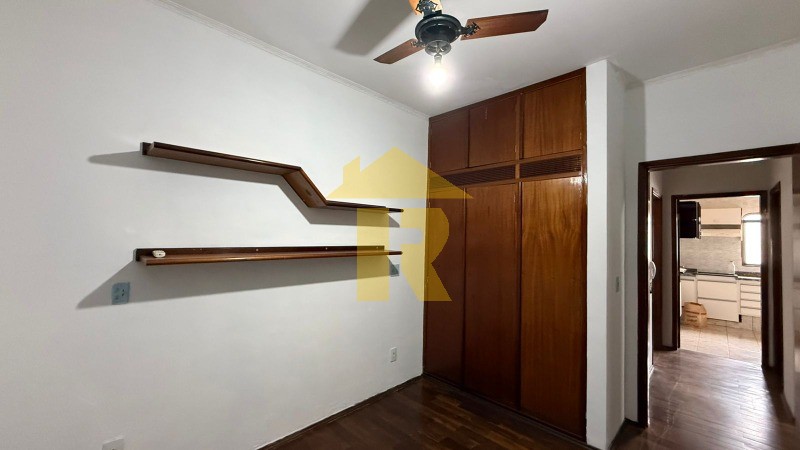 Casa com 3 quartos à venda, 245m² — foto 22 de 29