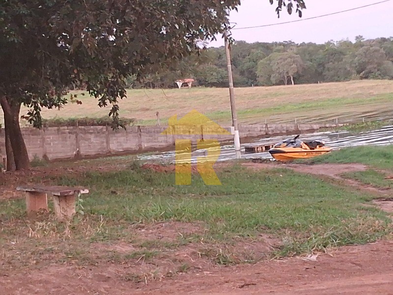 Casa de Condomínio com 3 quartos à venda, 250m² — foto 54 de 56